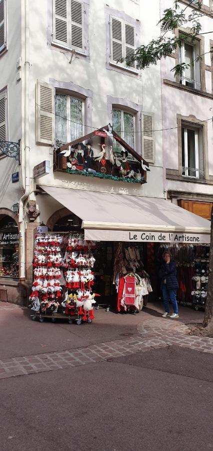 Le Red St Leon : Lit Queen Size * Wifi * Ideal Couple كولمار المظهر الخارجي الصورة